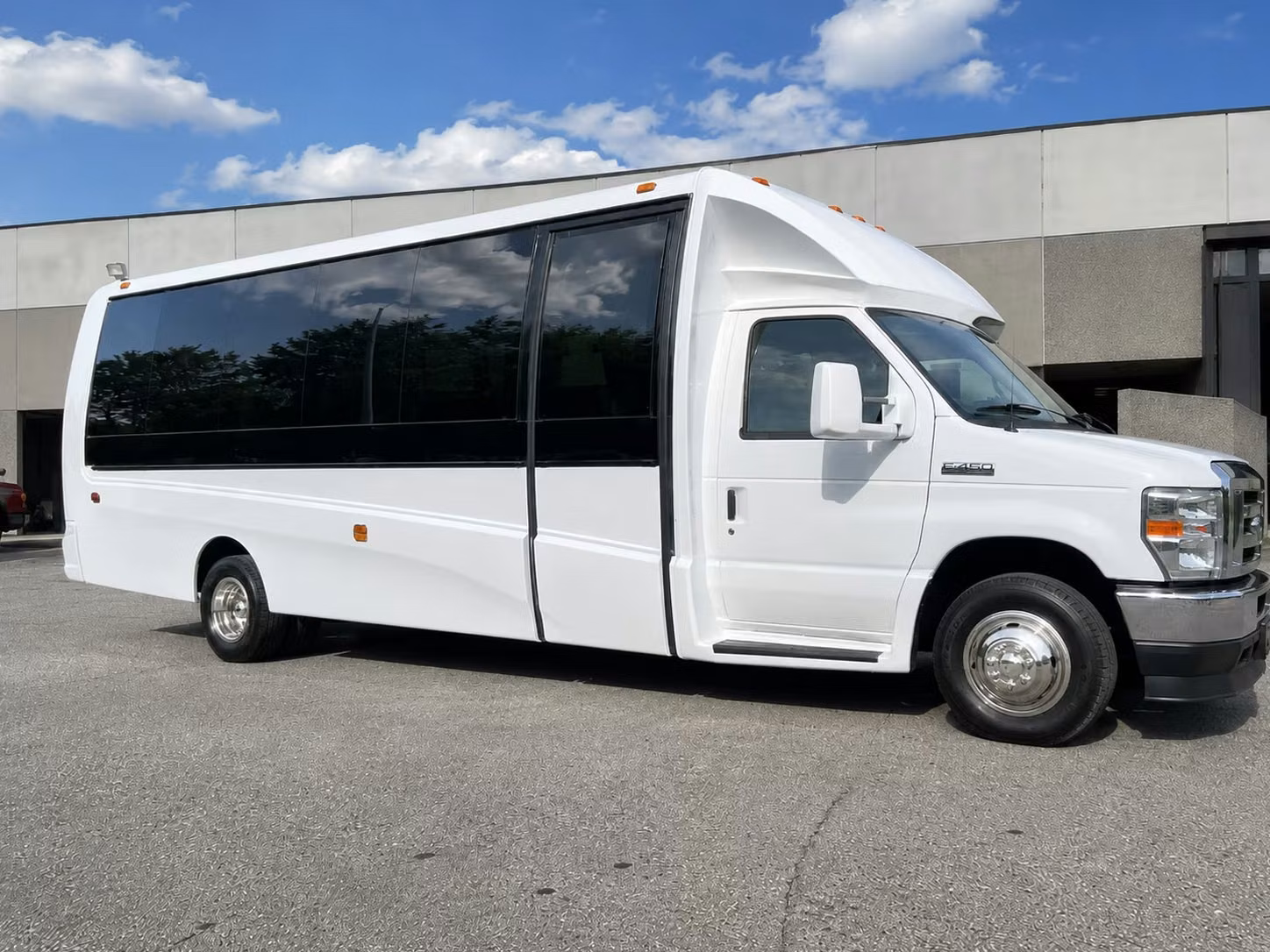 15 passenger minibus