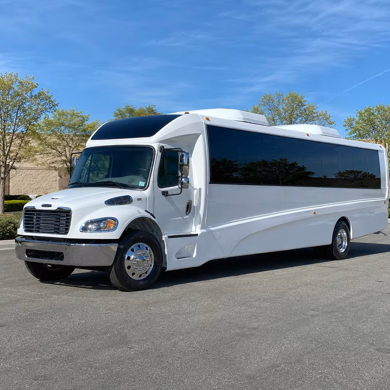 huntington beach 28 passenger minibus rental